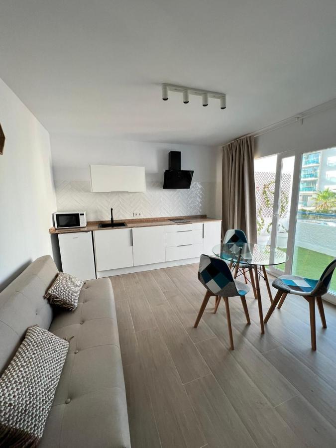 Apartamentos Buganvilla Roquetas De Mar Bagian luar foto